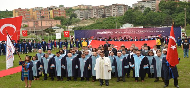 ALAPLI MYO'DA FESTİVAL GİBİ  MEZUNİYET TÖRENİ